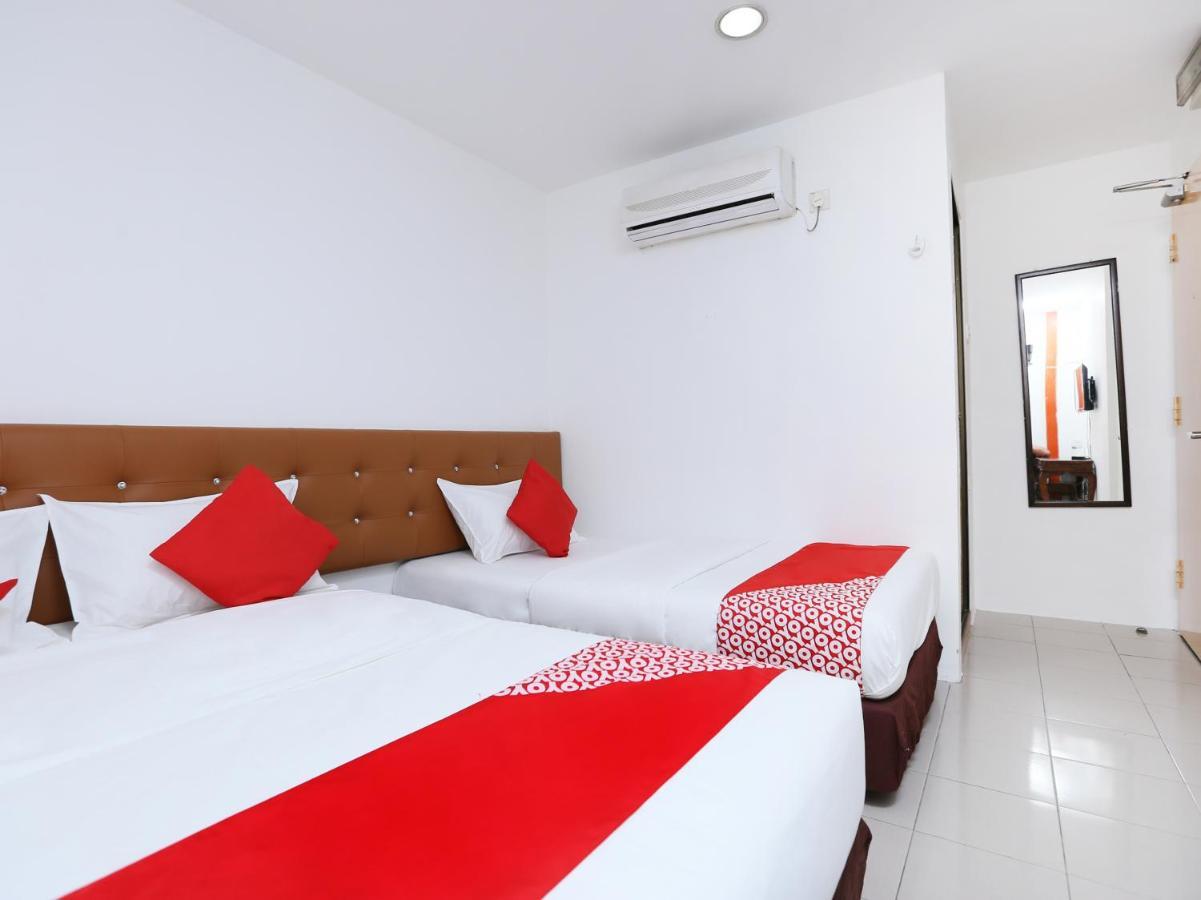 Oyo 89672 Eg Hotel Jj Джохор-Бару Экстерьер фото